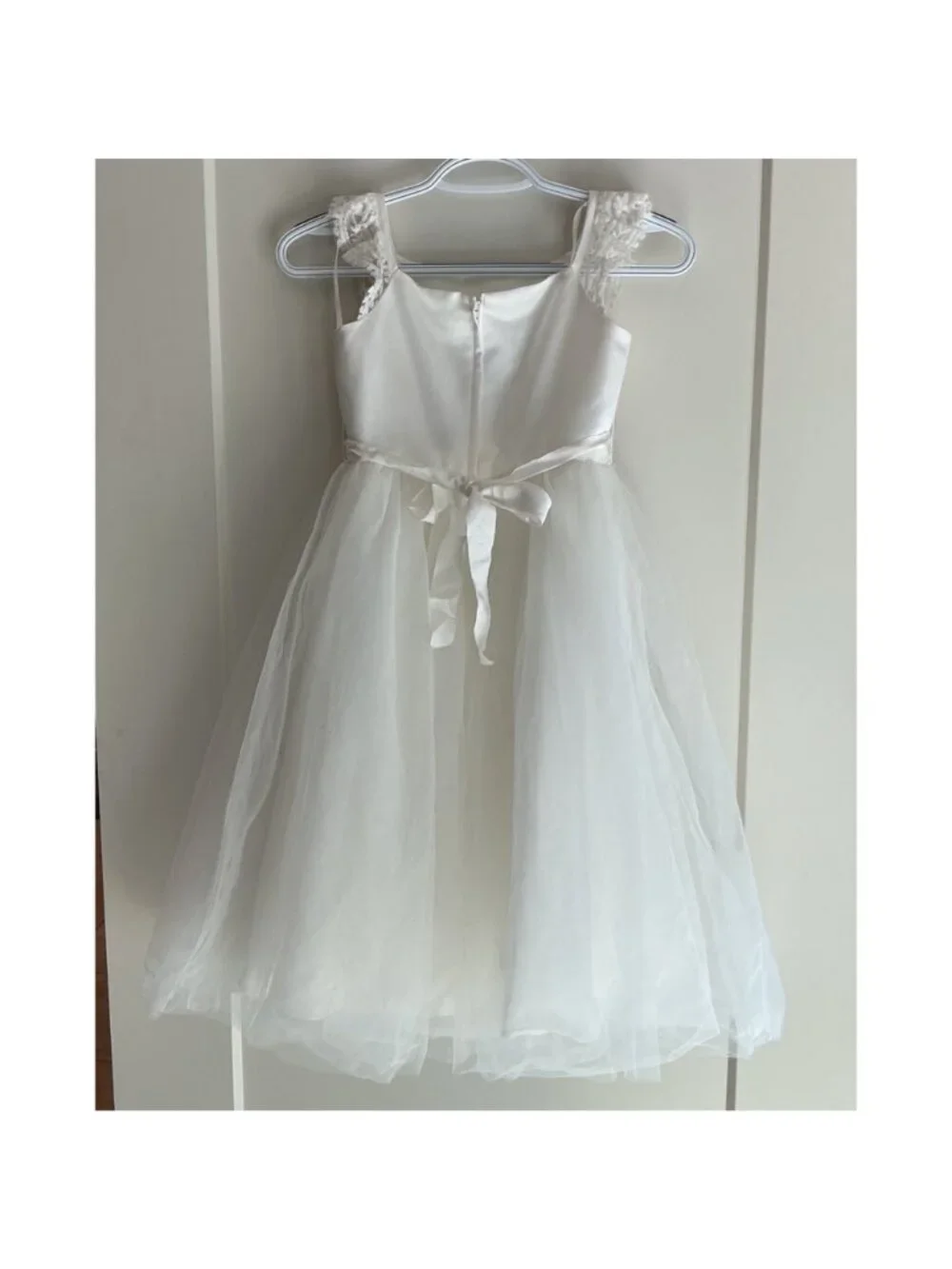 Davids Bridal Ivory Flower Girl Dress With Tulle Skirt & Lace Straps Size 7 - Picture 5 of 11